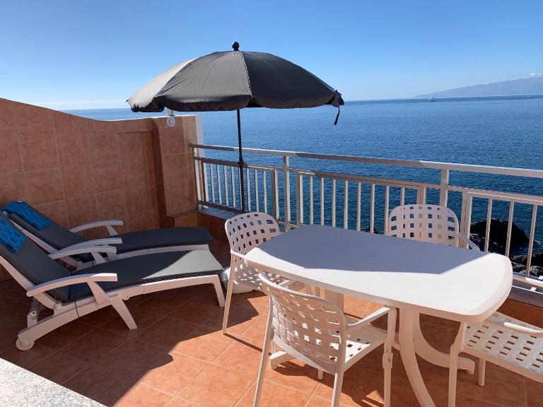 Vivienda Vacacional con Vistas a La Gomera y La Palma - B&B Puerto de Santiago