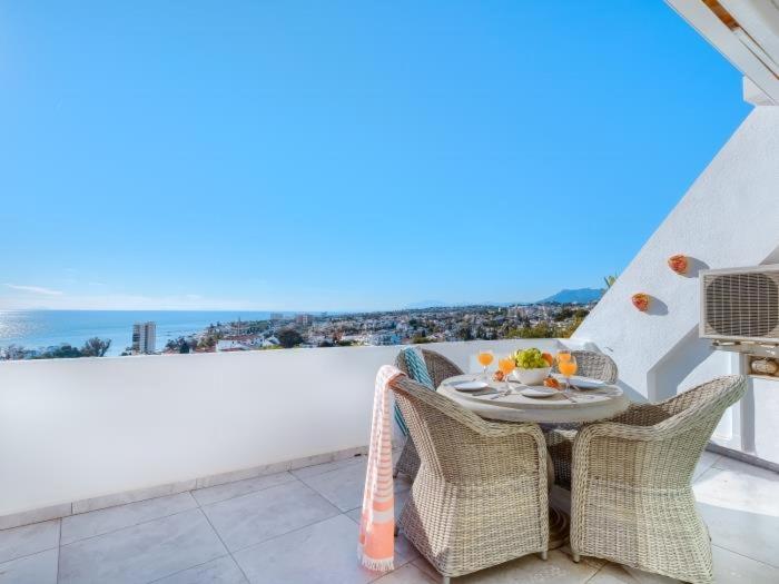 Duplex 506 Miraflores, fabulous terraces & views - B&B La Cala De Mijas