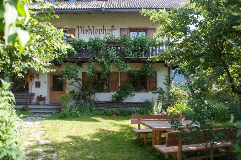 Residence Pichlerhof - B&B Rasun di Sopra