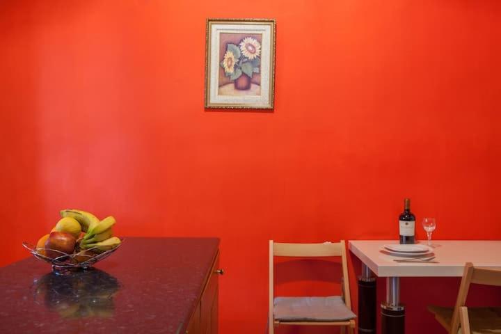 Pink house - Ferienwohnung Drepanon