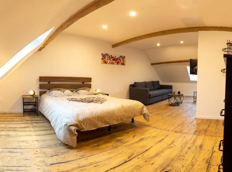 CYRIS - Chambres Duplex climatisées - Spa & Piscine Centre ville - Ferienwohnung Saint-Germain-des-Fossés