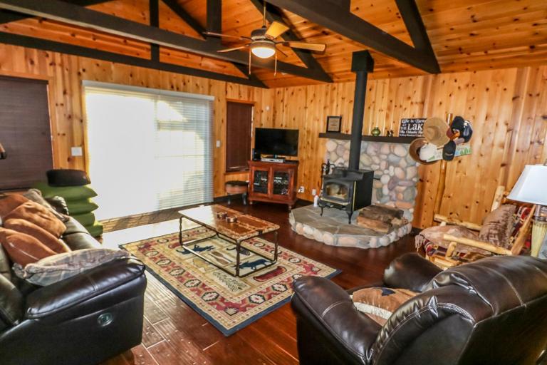 Calandri Lakeview House - Bed and Breakfast Bass Lake