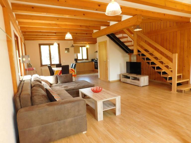 CREMANT - Appartement Spacieux et lumineux - Parking gratuit - Chambres d'hôtes Riquewihr