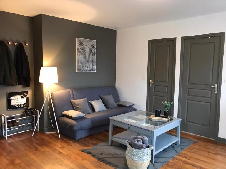 Logement à Brive, proche centre-ville et gare, avec climatisation - internet fibre - Stationnements gratuit - B&B Brive-la-Gaillarde