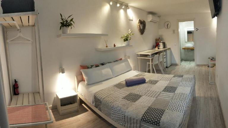 Dudi's Peppers - Bed and Breakfast Málaga