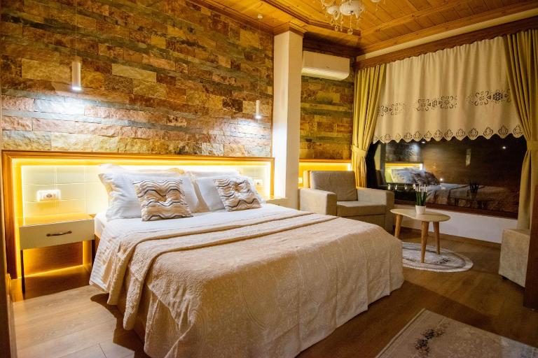 Te Kalaja Rooms - Bed and Breakfast Gjirokastër