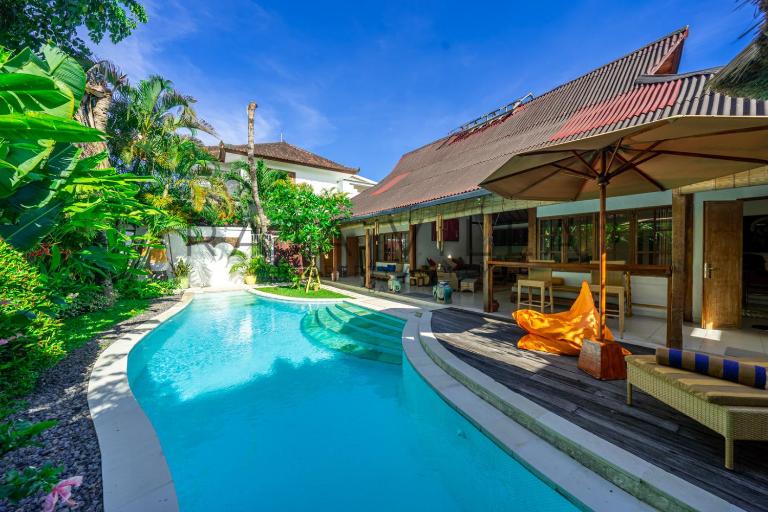 Villa Kainara Seminyak by RPM - Chambres d'hôtes Seminyak