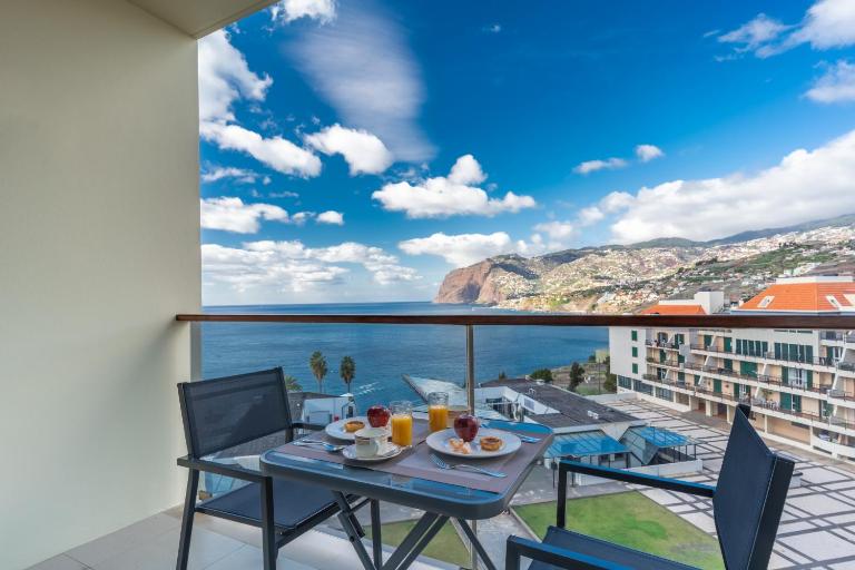Centromar Residence Ocean View By Atlantic Holiday - B&B Funchal