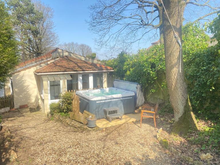 Maison avec jardin et jacuzzi proche Polytechnique - B&B Palaiseau