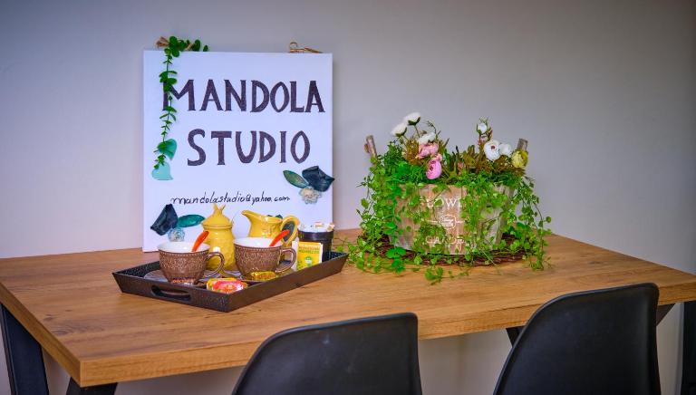 Mandola Studio Perithia Corfu - B&B Perítheia