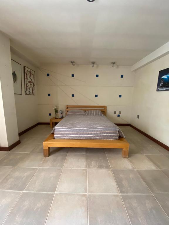 Cuarto con baño compartido, casa centro - Ferienwohnung Tarija