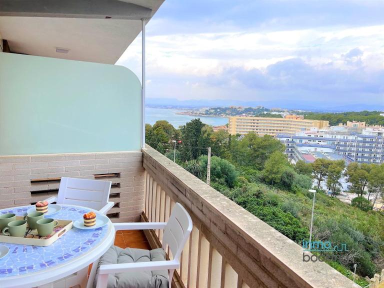 Sun Beach CYE Salou, climatizado, piscina y Pk - Bed and Breakfast Salou