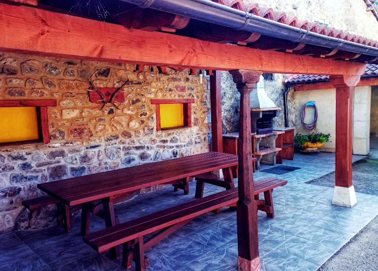 Casa Rural Burón - B&B Posada de Valdeón
