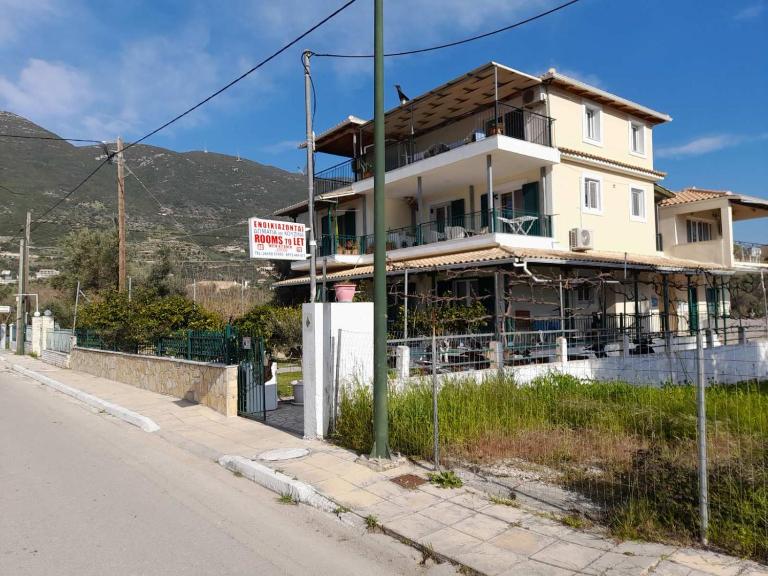 Zotos Studios - Chambres d'hôtes Vasilikí