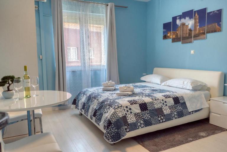Apartments & Rooms Andrea 2 - B&B Zara