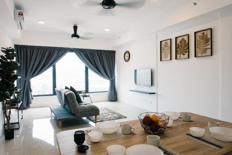 The GRANDE @ Tropicana 218 Macalister - B&B George Town