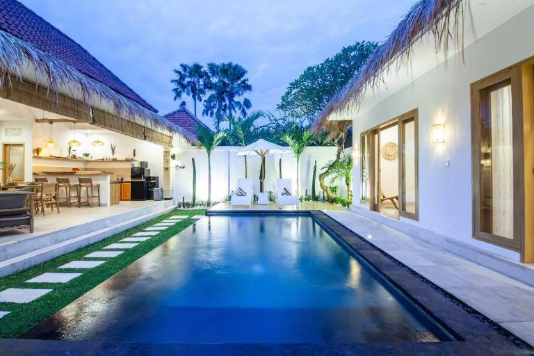 Simple & Magical Villas VILLA SAMBALI - B&B Seminyak