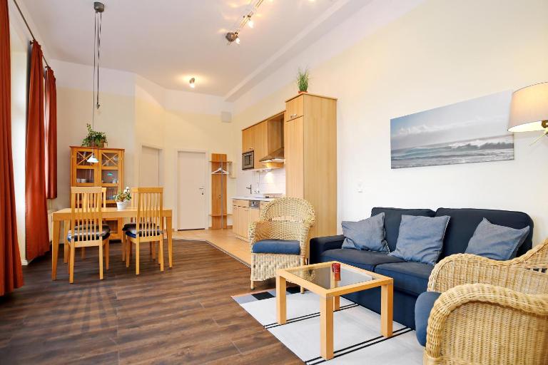 Haus am Park Wohnung 08 - B&B Ostseebad Kühlungsborn