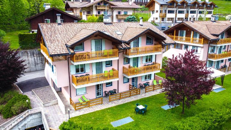 Appartamenti Le Plejadi - B&B Cavalese