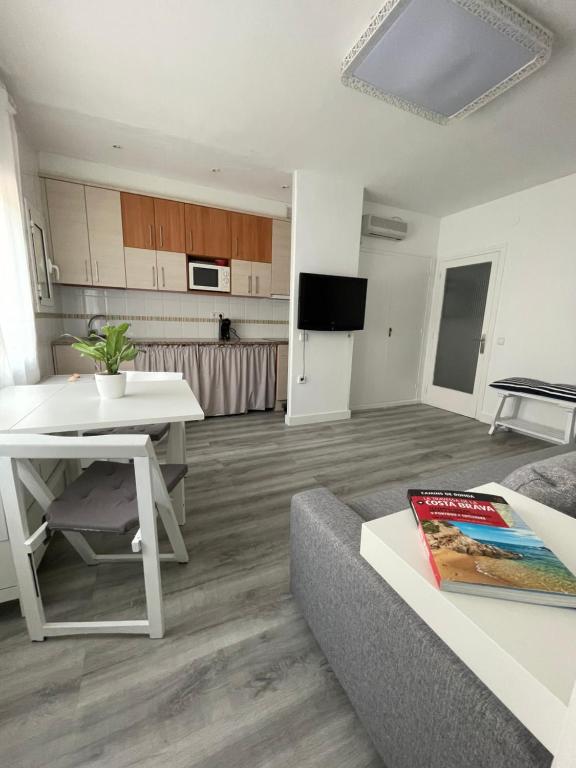 NIU DEL FAR - B&B Palamós
