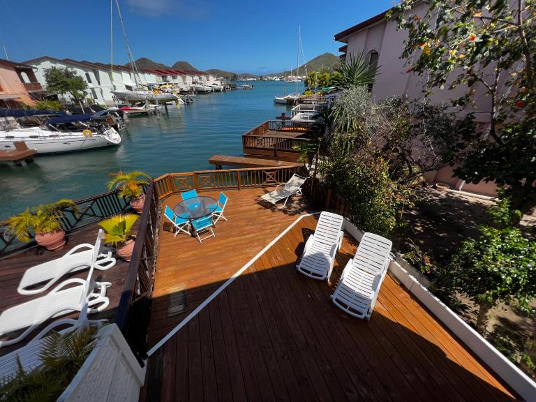 SEAmply Villa by A.C.I. - Bed and Breakfast Jolly Harbour