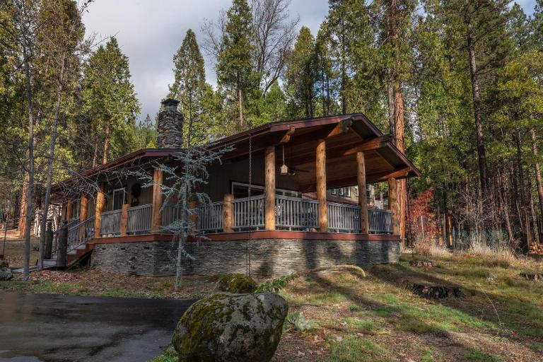 Starlight Lodge - B&B Yosemite West