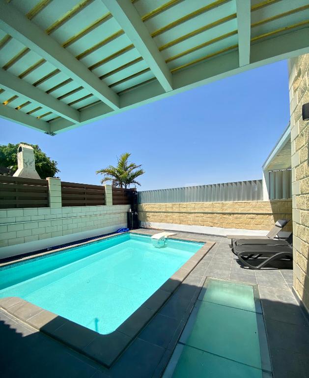 Purple Villa Protaras - Paralimni - B&B Paralímni