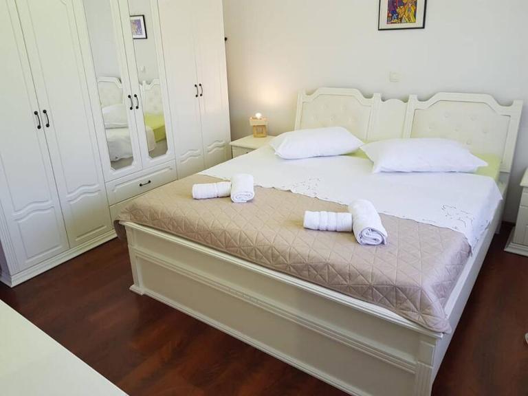 Kuća ILIRIA - B&B Staševica