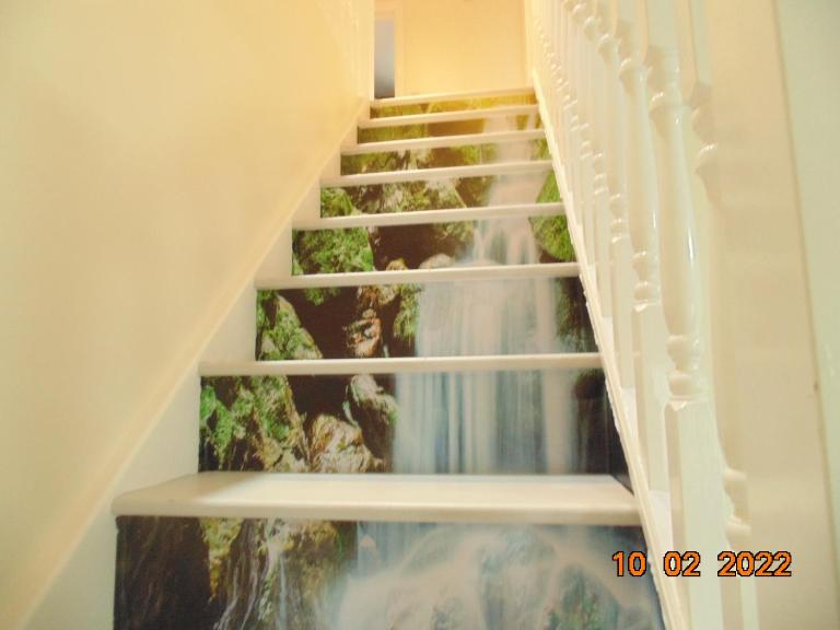 Two beautiful double bedroom Tulip apartment - B&B Dagenham