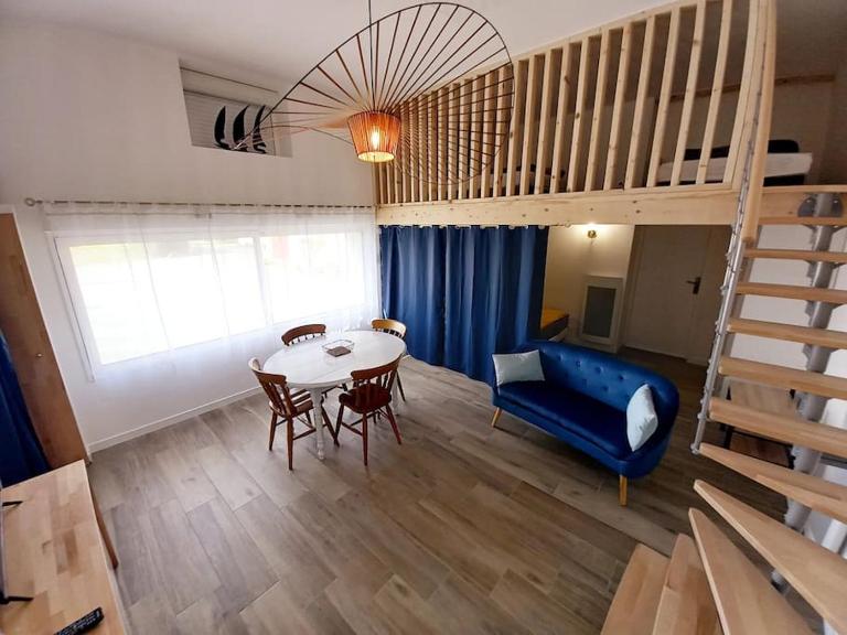 Gîte 'Chez Joseph et Cie' -8 mn du Puy du Fou - B&B Les Herbiers