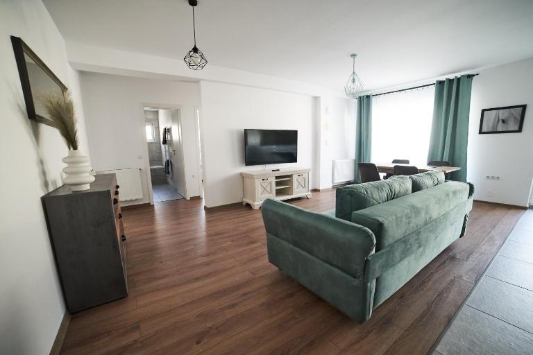 FLH - Modern 3 APT Near Old Town - 15 Min Walk - B&B Sibiu