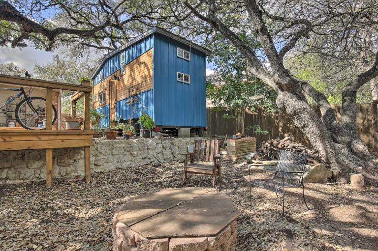 Unique Stay: 'Tiny Everest' San Antonio Home! - Bed and Breakfast San Antonio