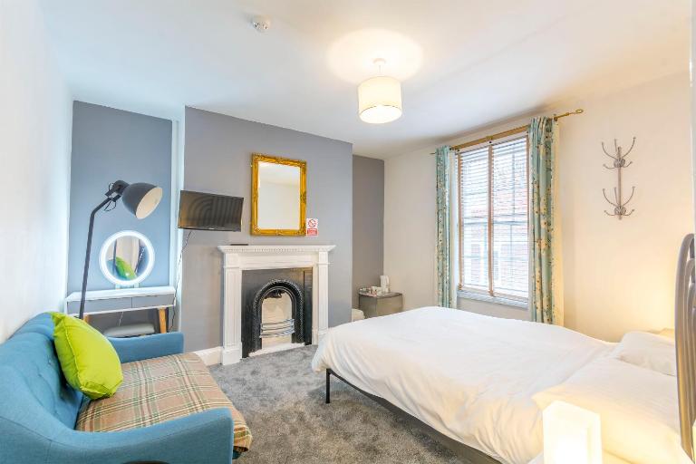 Minster Hub - 2 Min Walk 2 Minster! - B&B York