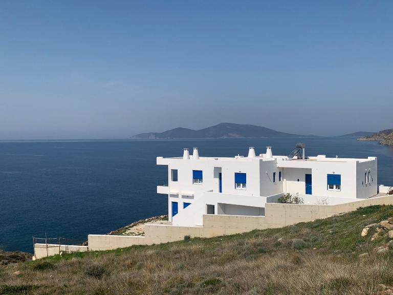 On the Rocks - Ferienwohnung Kárystos