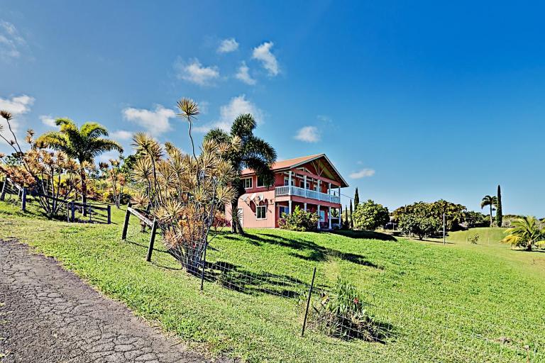 Big Island Getaway, Ocean View Paradise - Chambres d'hôtes Nīnole