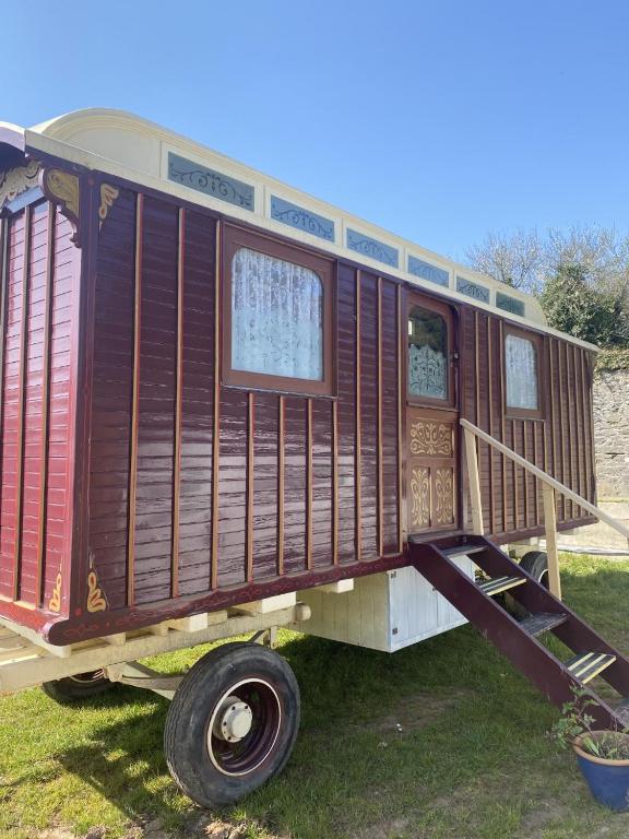 Vintage Showman's Wagon For Two Close to Beach - Ferienwohnung Plymouth