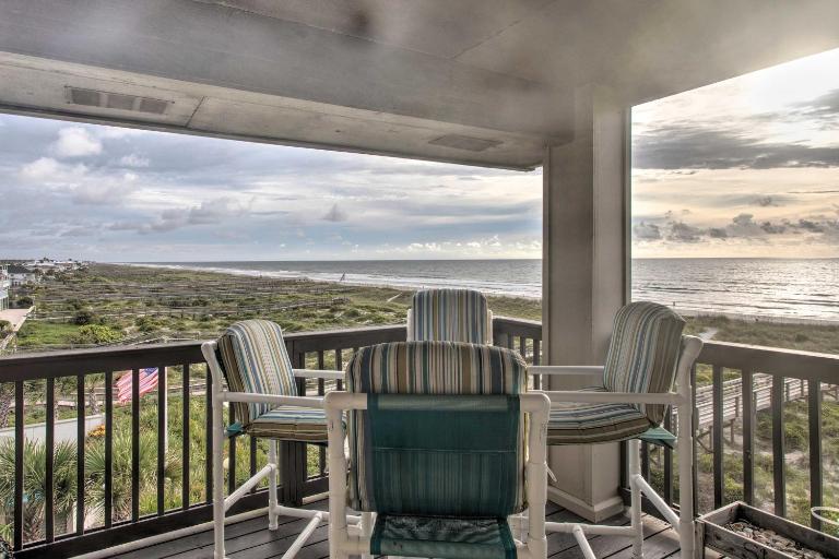 Fernandina Beach Villa w/ Remarkable Ocean Views! - B&B Fernandina Beach