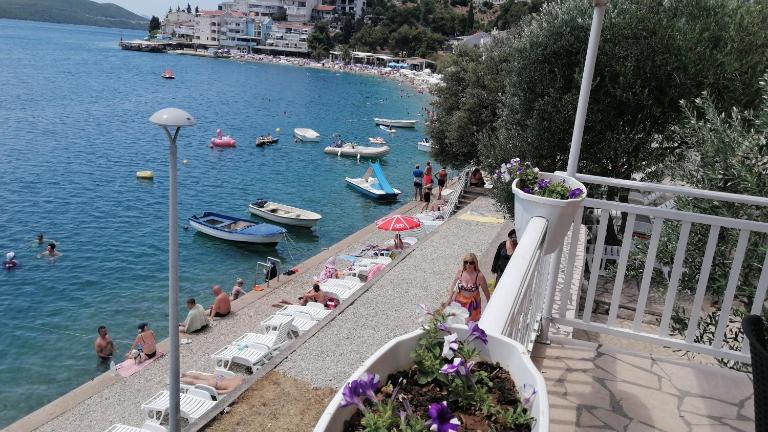 Apartmani Villa Anita - Chambres d'hôtes Neum