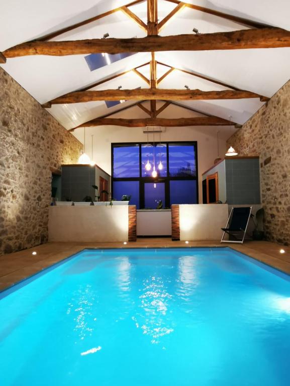 L'Escale du Bocage Piscine couverte chauffée - B&B La Flocellière