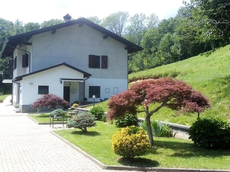 Appartamento La Casa nel Bosco - Chambres d'hôtes Rueglio