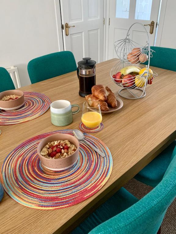 La Brisa-fully refurbished, perfect local - Chambres d'hôtes Portrush