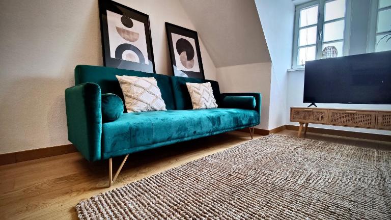 One Apartment's Albertsplatz - Design, Altbau & Zentral - Chambres d'hôtes Cobourg