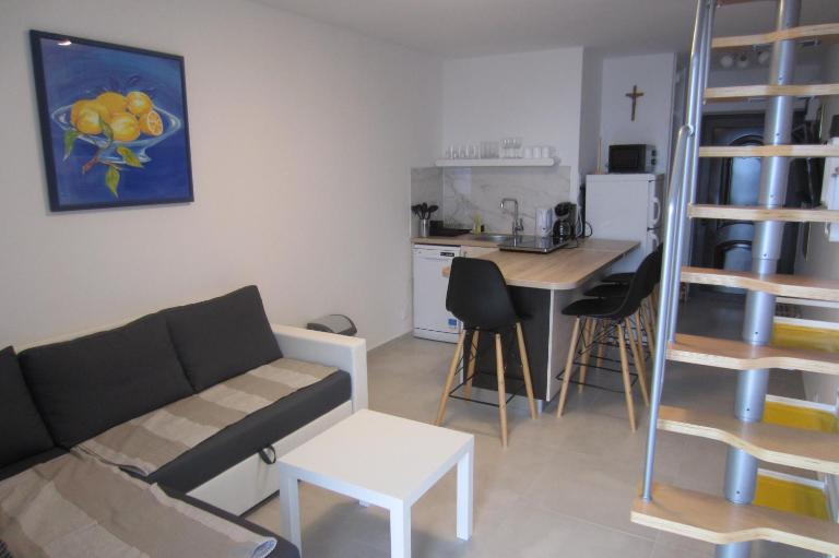 Apartman Valinor - B&B Miholašćica