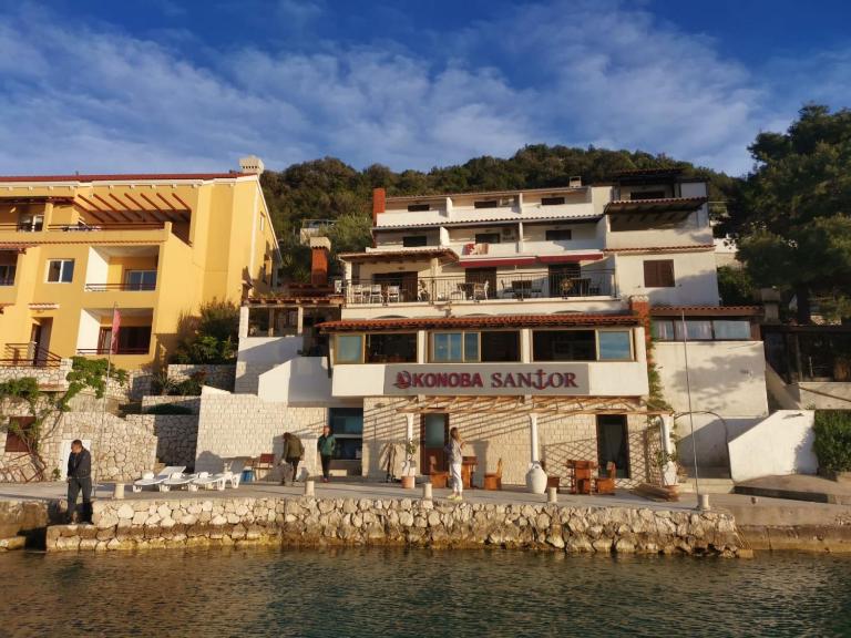 Guesthouse Santor - Chambres d'hôtes Lastovo