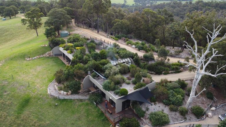 Down to Earth Farm Retreat - Bed and Breakfast Sarsfield