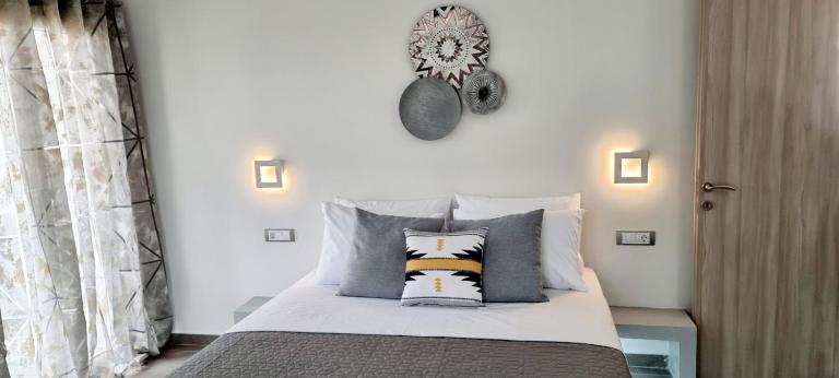 Ether - B&B Perivolos