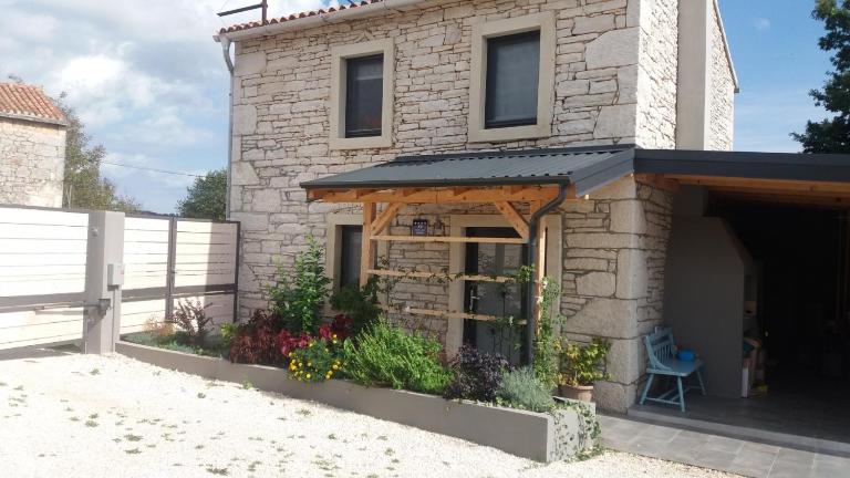 Vila Tilia - B&B Manjadvorci