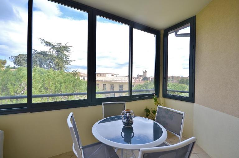 Appartement dans résidence avec piscine et parking - Chambres d'hôtes Uzès