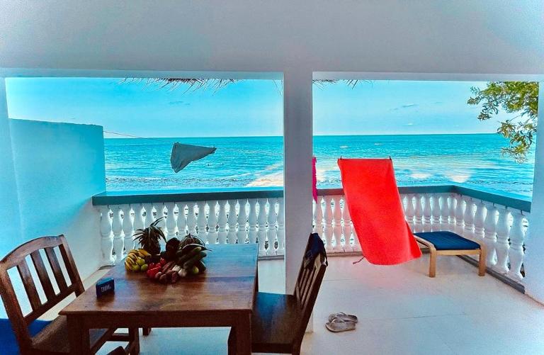 Kome beach Apartment one - B&B Jambiani