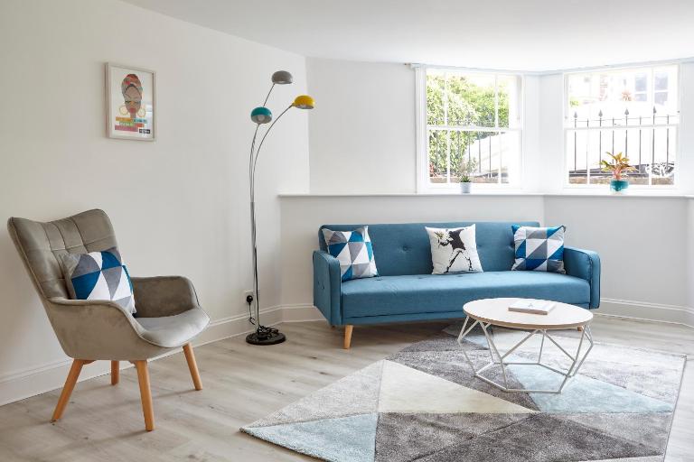 Stylish, spacious flat with private parking - B&B Bristol